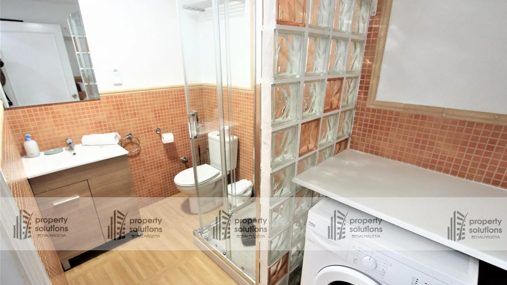Delta Del Sur Apartamentos - Cerca De Tren, Restaurantes, Tiendas - Playa A 8 Min Caminando Benalmádena